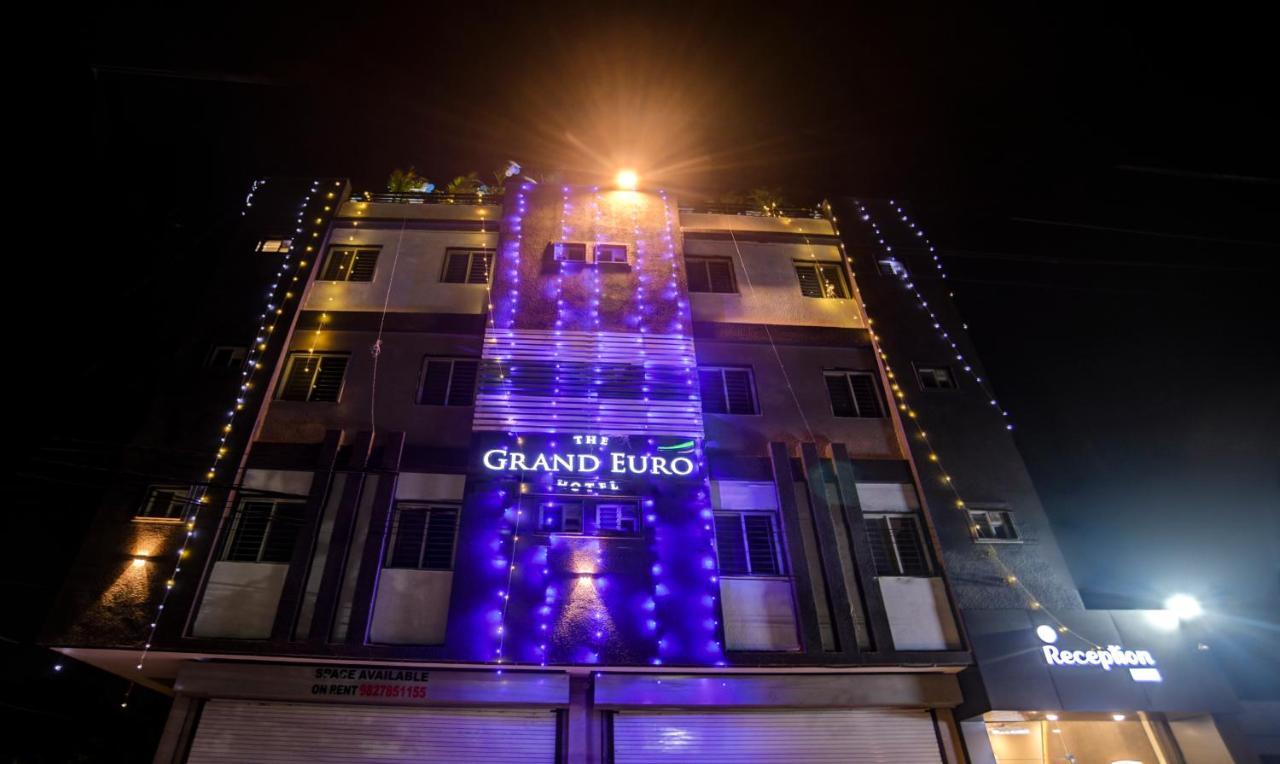 Treebo Grand Euro Pipliyahana Square Індаур Екстер'єр фото